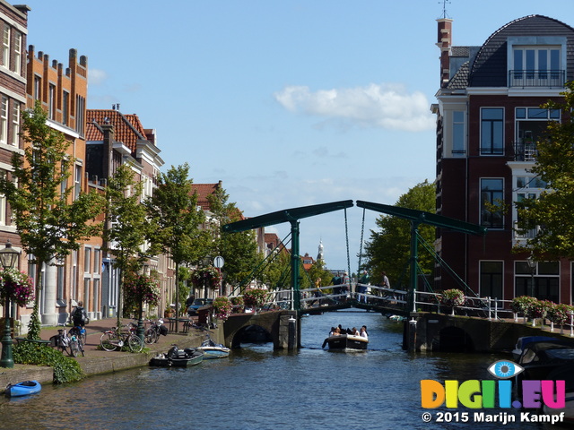 FZ019778 Churchbridge over Old Rhine